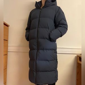 Aritzia Super Puff 2O Long Size Small Navy Blue